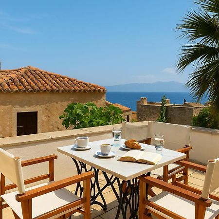 Menexes Suites Monemvasía Exteriér fotografie